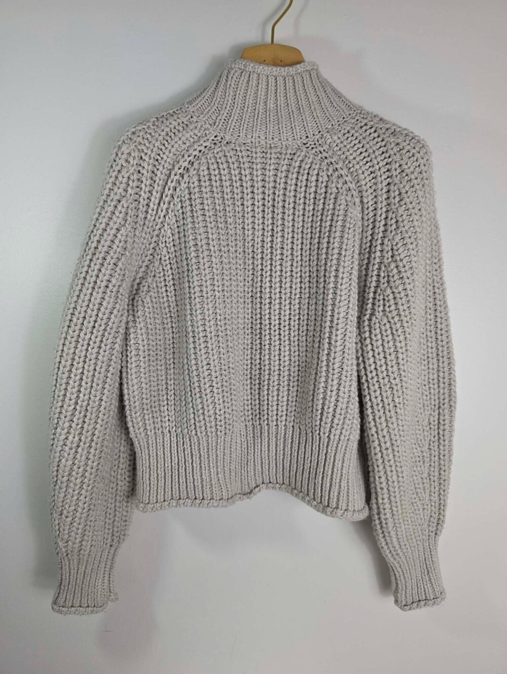 H&M Chunky Ribbed TurtleneckSweater - Light Gray - Picture 3 of 7